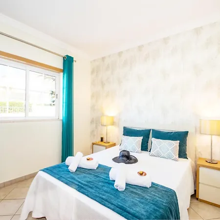 Villa Villa In Olhos De Agua With Private Pool
